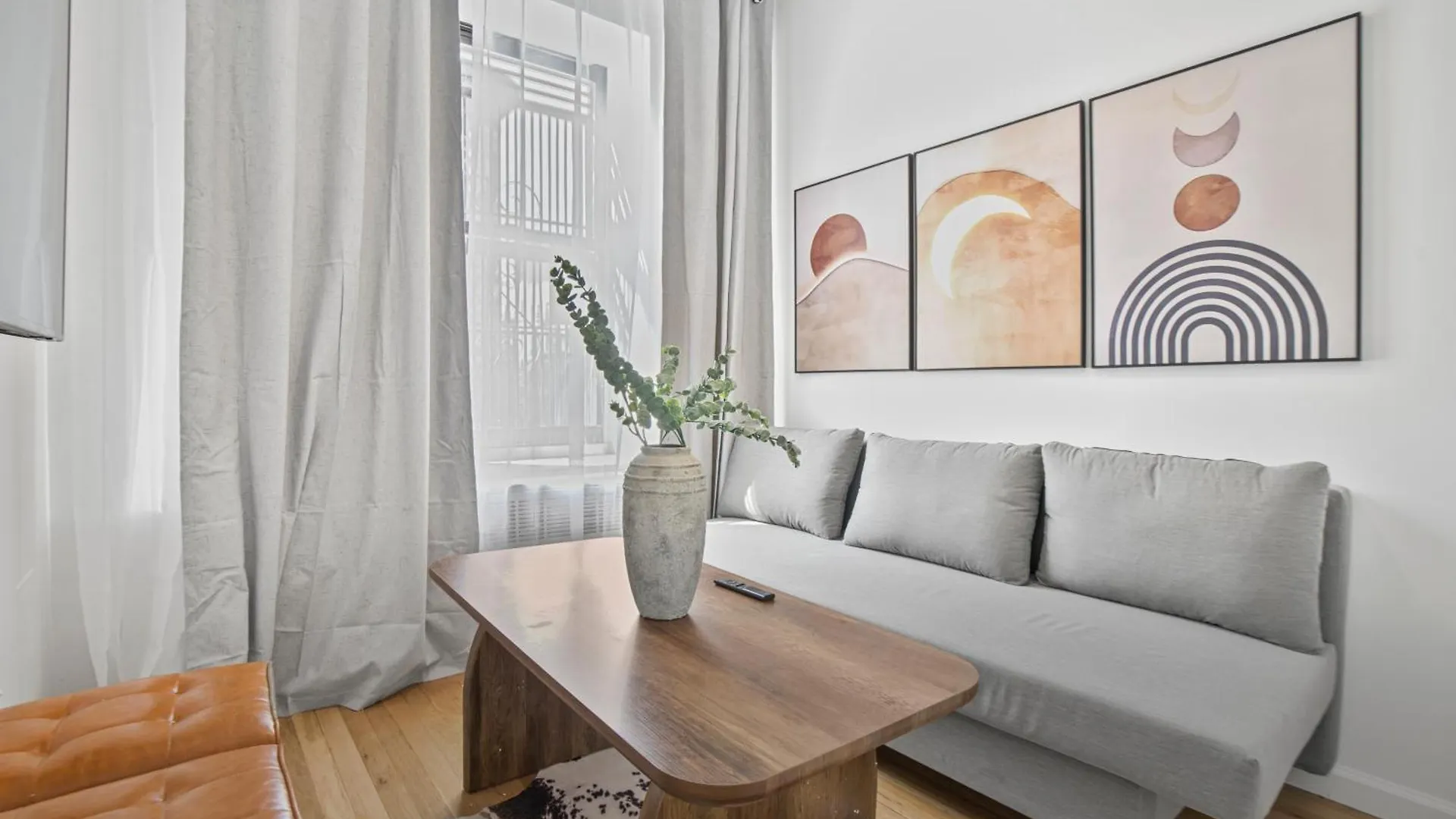 Designer 2 Bedroom Comfort Near Central Park 0*, New York