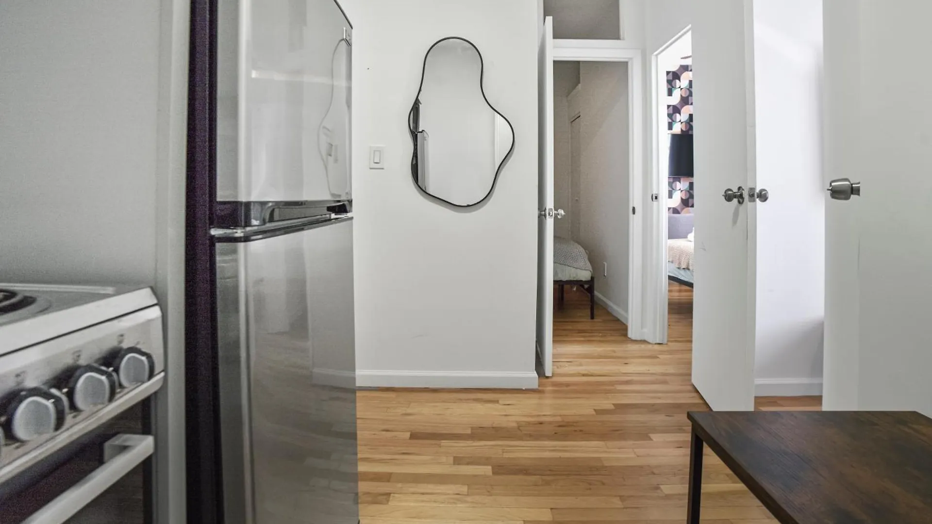 Designer 2 Bedroom Comfort Near Central Park Apartman